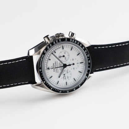 Omega Speedmaster 311.32.42.30.04.003 Silver Snoopy Apollo XIII 45th Anniversary Edition Stainless Steel White Dial Limited Edition of 1970 (2015) 42 MM